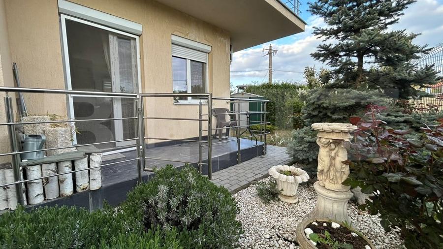 Apartament cu 2 camere decomandat, mobilat în Dealuri Oradea