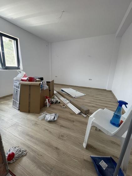 Casă cu 4 camere în Dragomirești-Deal