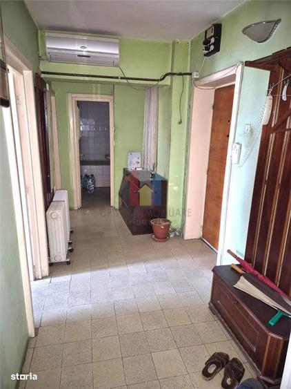 Apartament cu 2 camere decomandat în Călărași