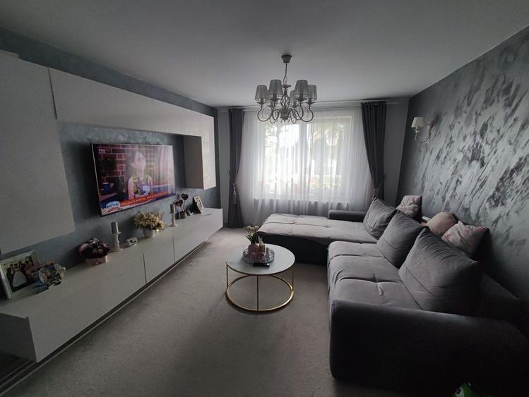 Apartament cu 3 camere decomandat în Unirii
