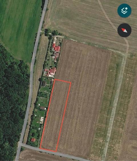 Teren de 4300 mp, în Central