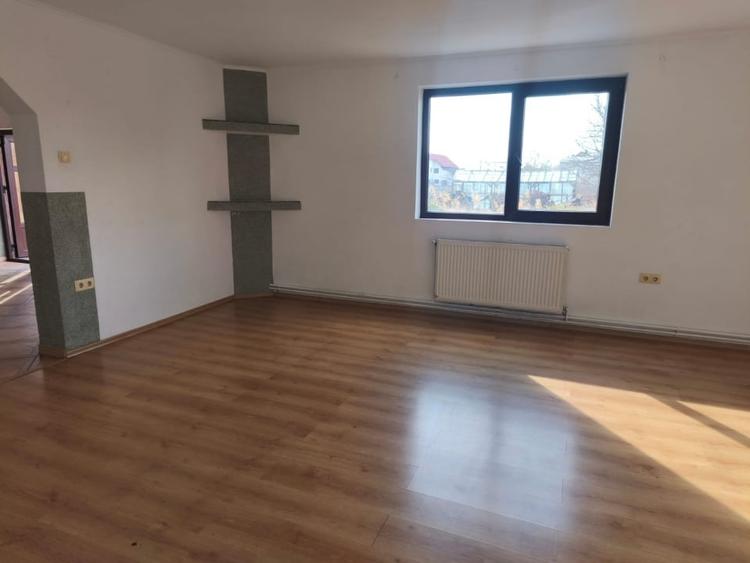 Casa individuala, 200mp utili, 1600mp teren, Radauti - 9