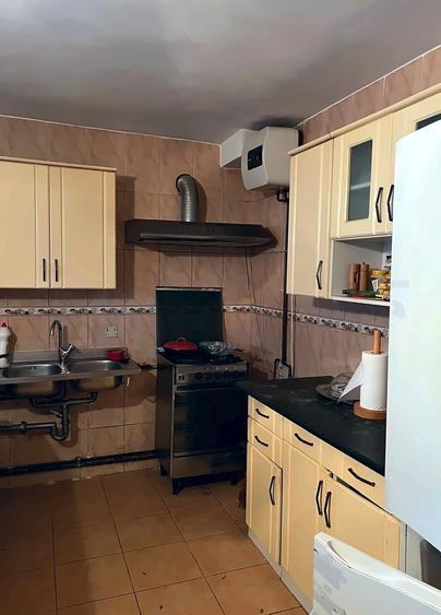 Duplex cu 10 camere cu Teren 400 Mp în Bușteni