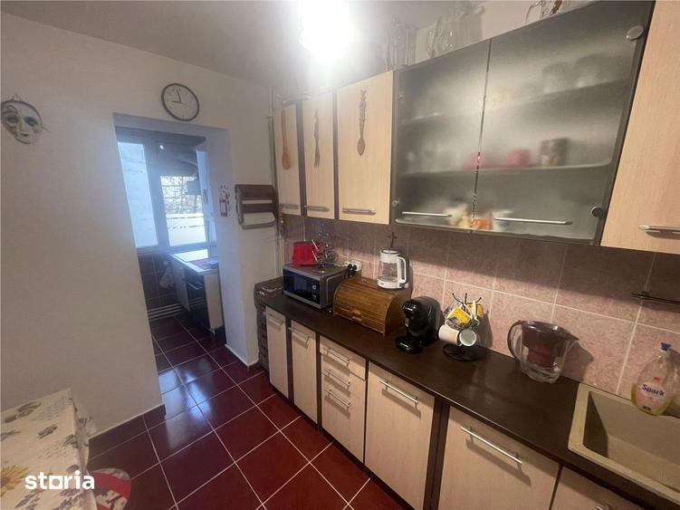 Apartament cu 3 camere decomandat în George Enescu