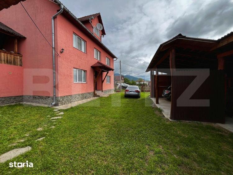 Casă cu 7 camere cu Teren 4200 Mp în Josenii Bârgăului