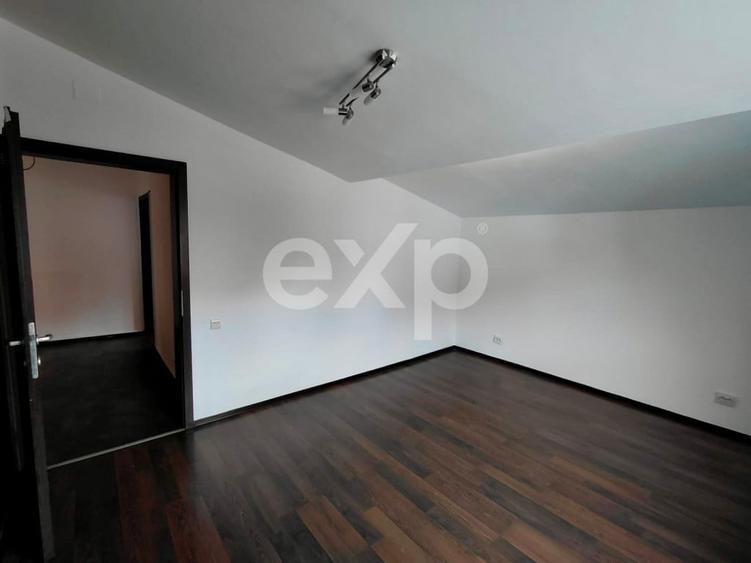 Casă cu 4 camere cu Teren 150 Mp în Bartolomeu