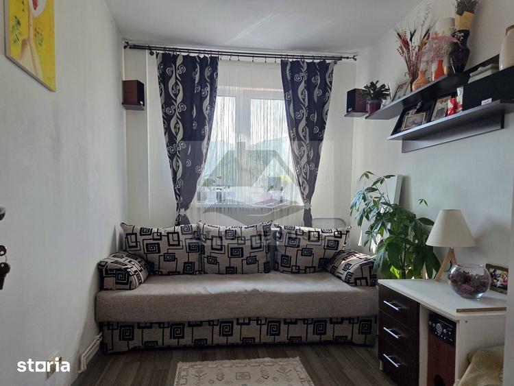 Apartament cu 3 camere decomandat în Dârste