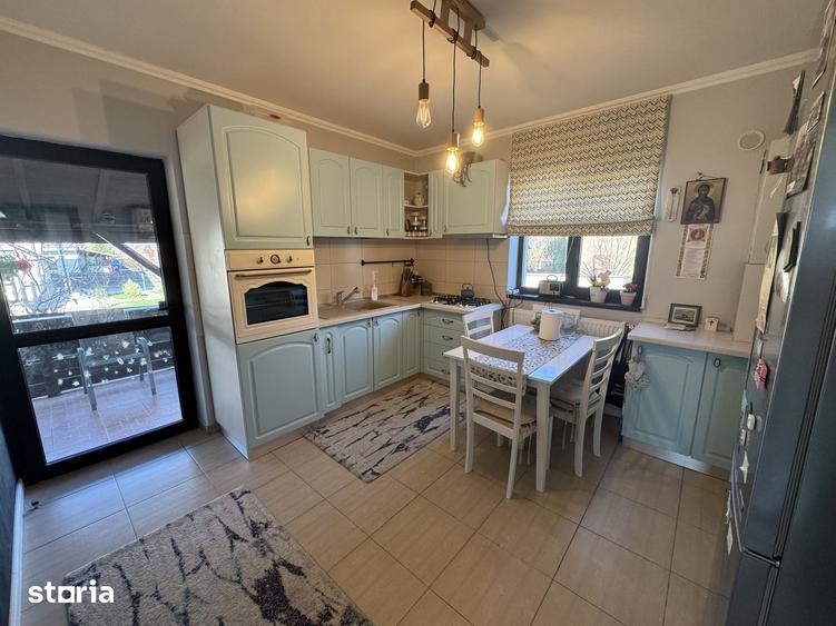 Casă cu 4 camere cu Teren 706 Mp în Ciurea