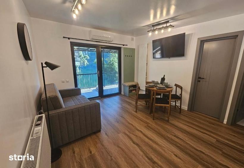 Casă cu 3 camere cu Teren 200 Mp în Central