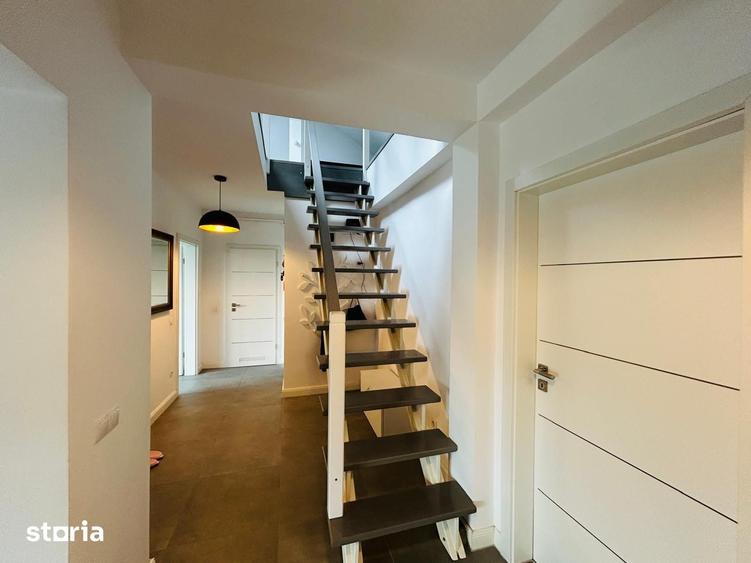 Apartament cu 4 camere în Sud