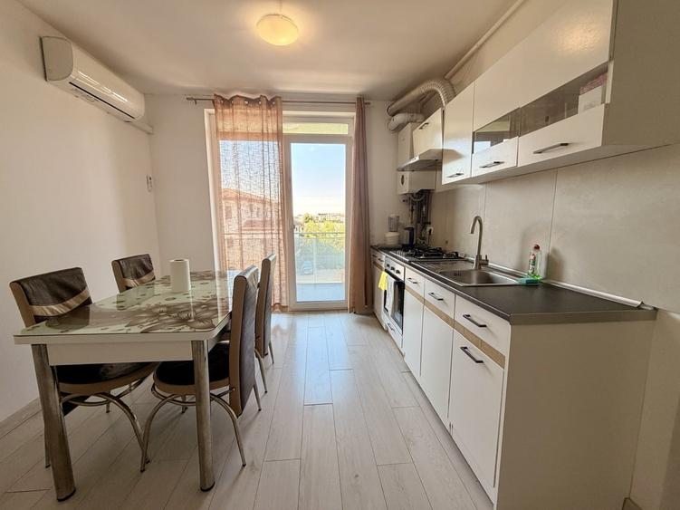 Apartament cu 3 camere decomandat, mobilat în Dumbrăvița