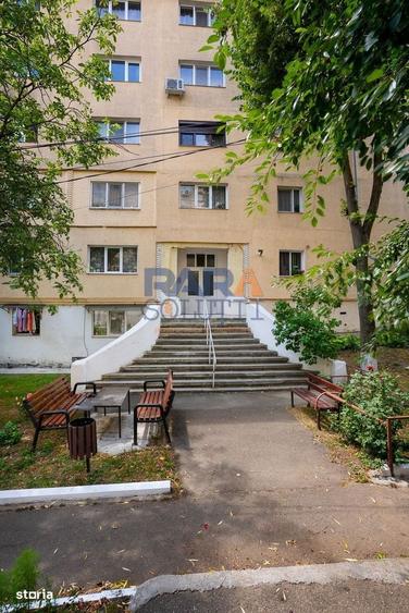 Apartament cu 3 camere decomandat în Horia