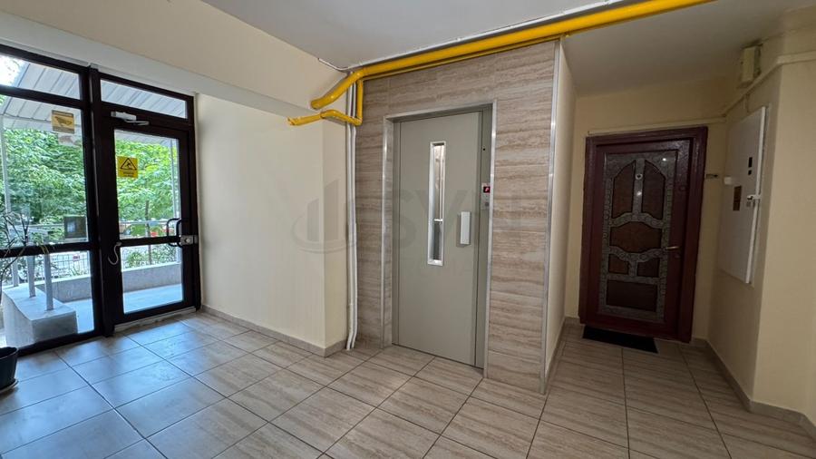 Apartament cu 3 camere decomandat, mobilat în Timpuri Noi