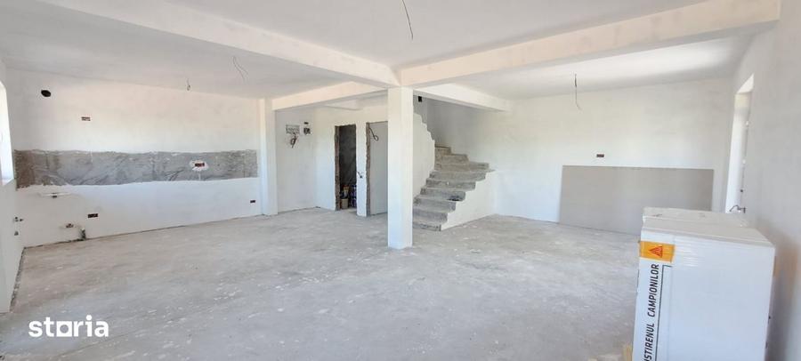 Casă cu 4 camere cu Teren 415 Mp în Dragomirești-Vale