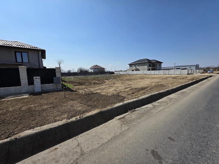 Teren de 1840 mp, în Tânganu