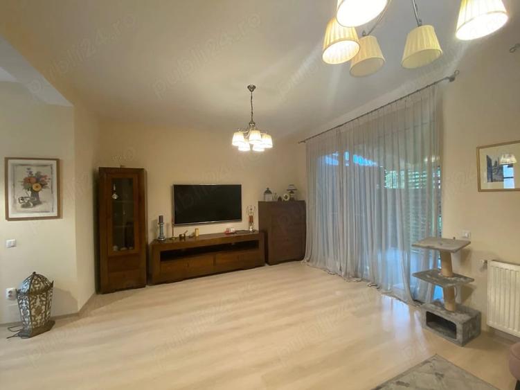 Casă cu Teren 300 Mp în Golești (Ștefănești)
