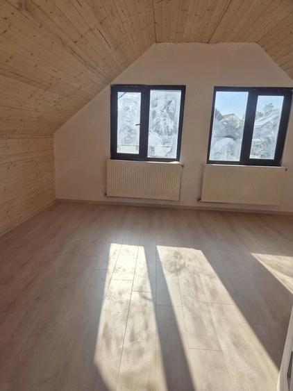 Casă cu Teren 200 Mp în Lumina