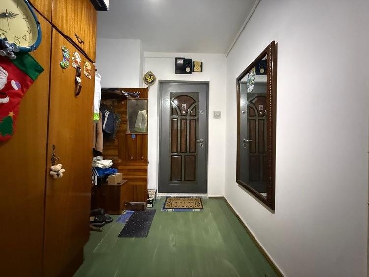 Apartament cu 2 camere semidecomandat în Sălăjan