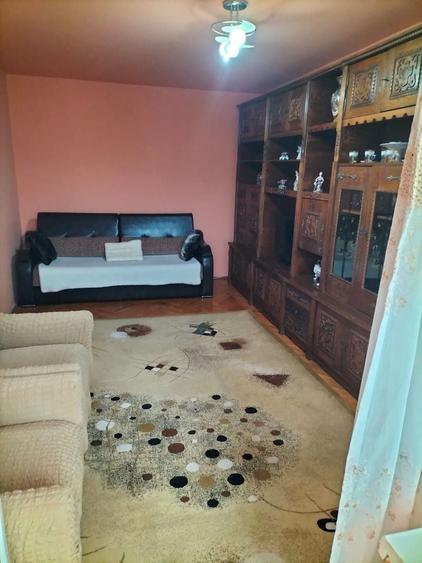 Apartament cu 2 camere decomandat în Cetate
