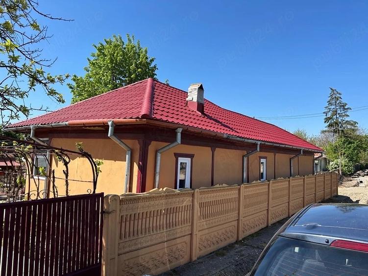 Casă cu 4 camere cu Teren 25000 Mp în Crângu