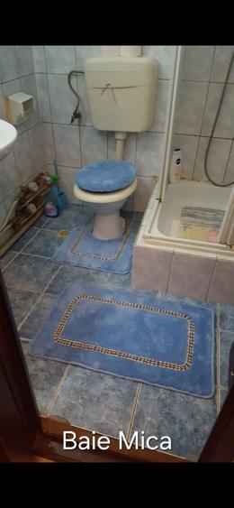 Apartament cu 4 camere decomandat în Central