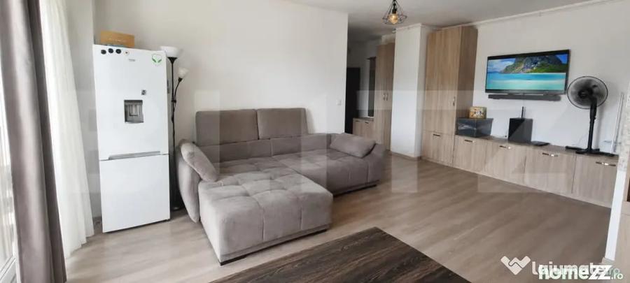 Apartament cu 2 camere semidecomandat în Sud