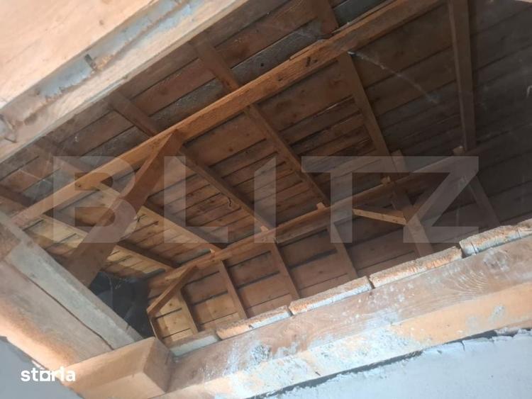 Casă cu 5 camere cu Teren 2100 Mp în Produlești