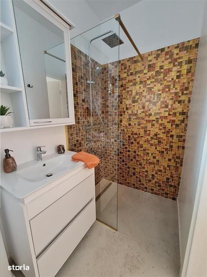 Casă cu 3 camere cu Teren 200 Mp în Lazaret