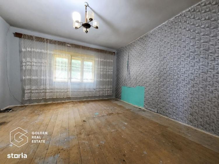 Casă cu 4 camere decomandat cu Teren 420 Mp în Central
