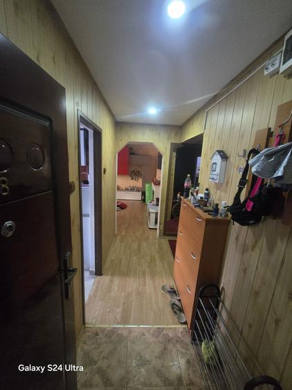 Apartament cu 4 camere decomandat în Central