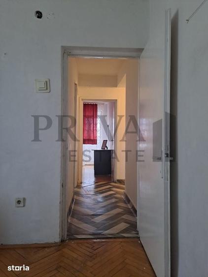 Apartament cu 3 camere decomandat, mobilat în Spitalul Județean