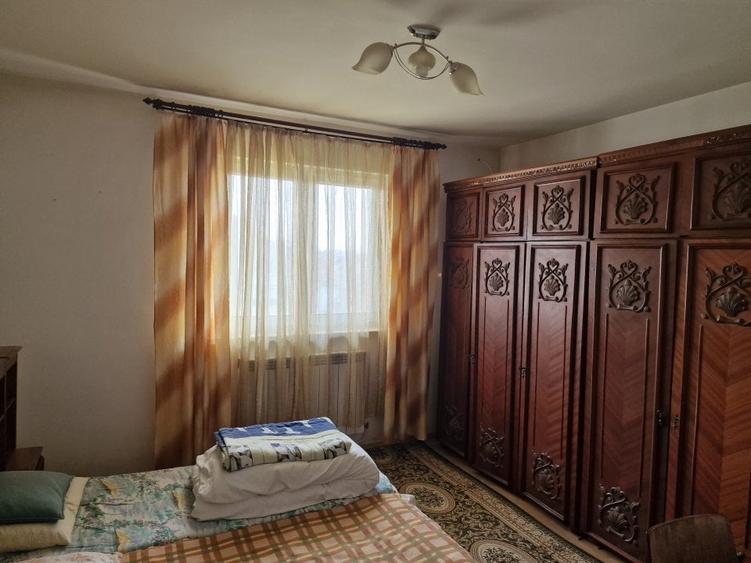 Casă individuală cu 5 camere cu Canalizare în Burdujeni