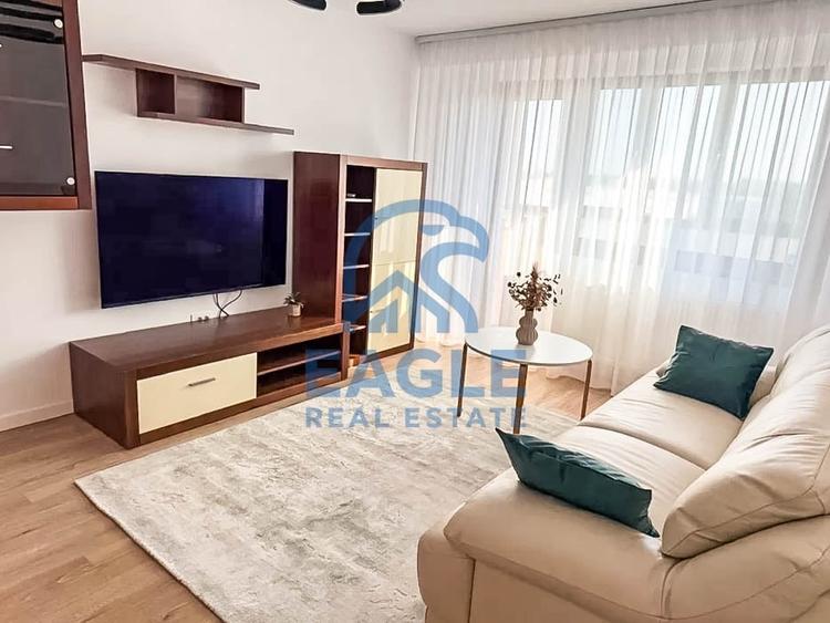Apartament cu 3 camere decomandat, mobilat în Tomis III