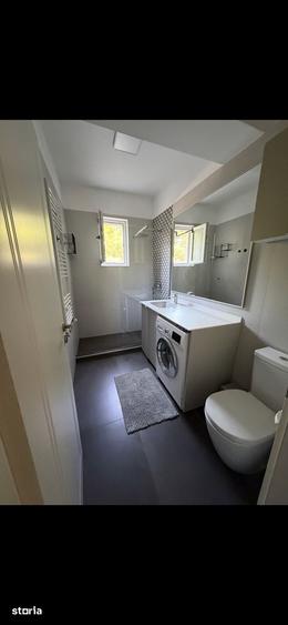 Apartament cu 3 camere în Centrul Civic