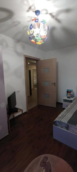 Casă cu 5 camere cu Teren 468 Mp în Lazu