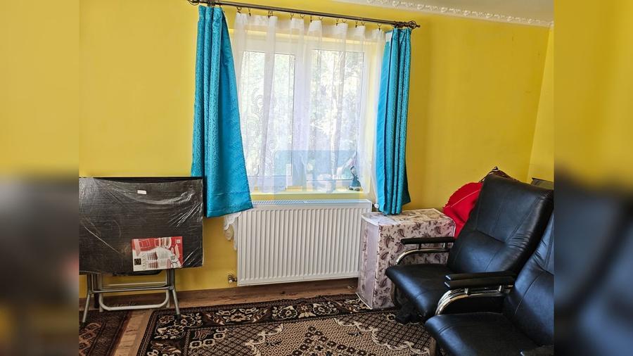 Casă cu 2 camere cu Teren 1457 Mp în Vest