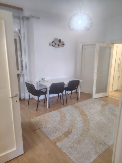 Apartament cu 3 camere semidecomandat în Pache Protopopescu