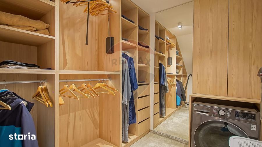 Apartament cu 3 camere în Schei