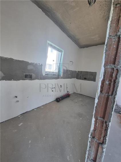 Duplex cu 3 camere cu Canalizare în Moșnița Nouă