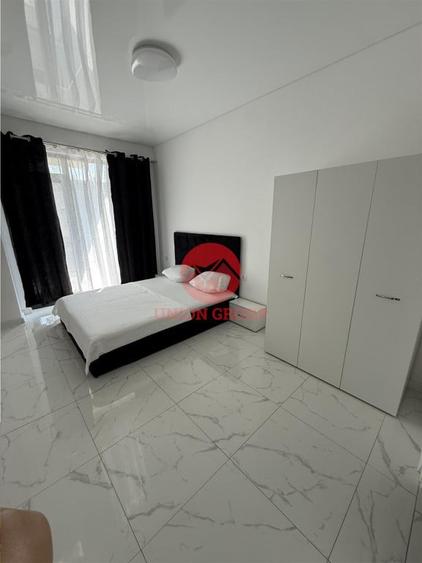 Apartament cu 5 camere decomandat în Central