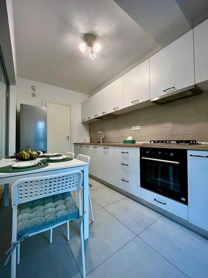 Apartament cu 2 camere decomandat în Politehnica