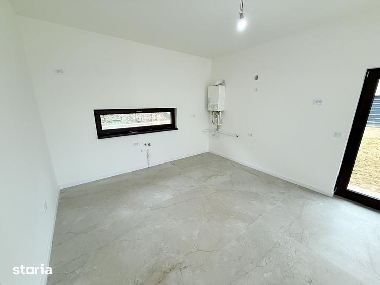 Casă cu 4 camere cu Teren 390 Mp în Central