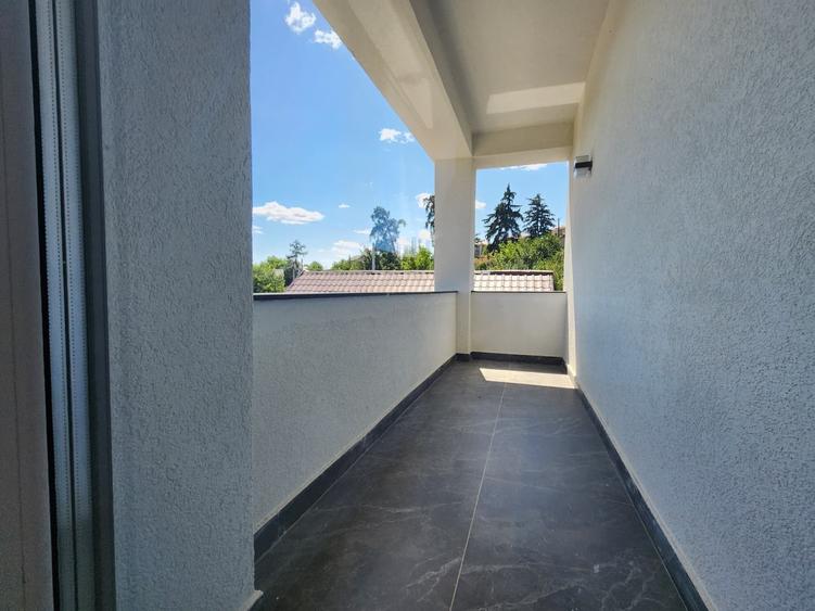 Casă individuală cu 4 camere cu Canalizare în Valea Adâncă