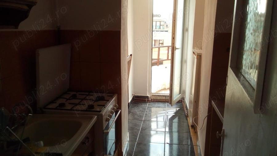Garsonieră decomandată în Podgoria