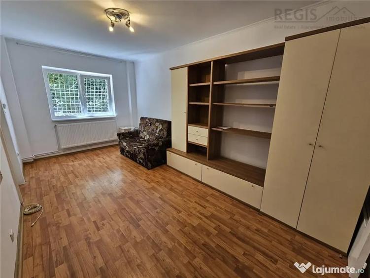 Garsonieră în Răcădău