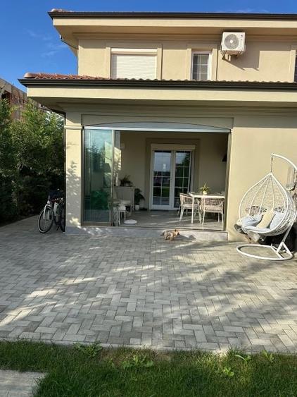 Duplex cu 5 camere cu Teren 350 Mp în Giroc