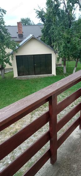 Casă cu 5 camere în Vistieru