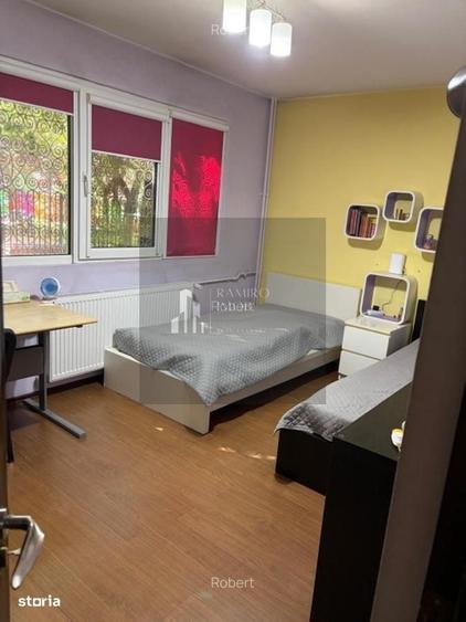 Apartament cu 3 camere în Alexandru Obregia