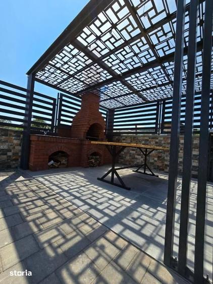 Casă cu 5 camere decomandat cu Piscina în Chinteni