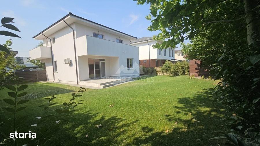 Casă cu 5 camere cu Teren 534 Mp în Corbeanca